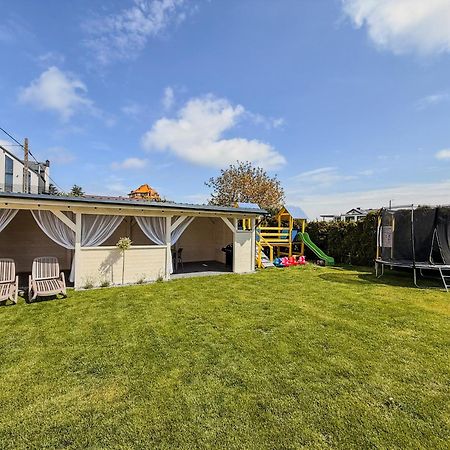 Villa Martii - Komfortowe Apartamenty Z Aneksami Kuchennymi - Spokojna Okolica, Blisko Plazy Владыславово Экстерьер фото