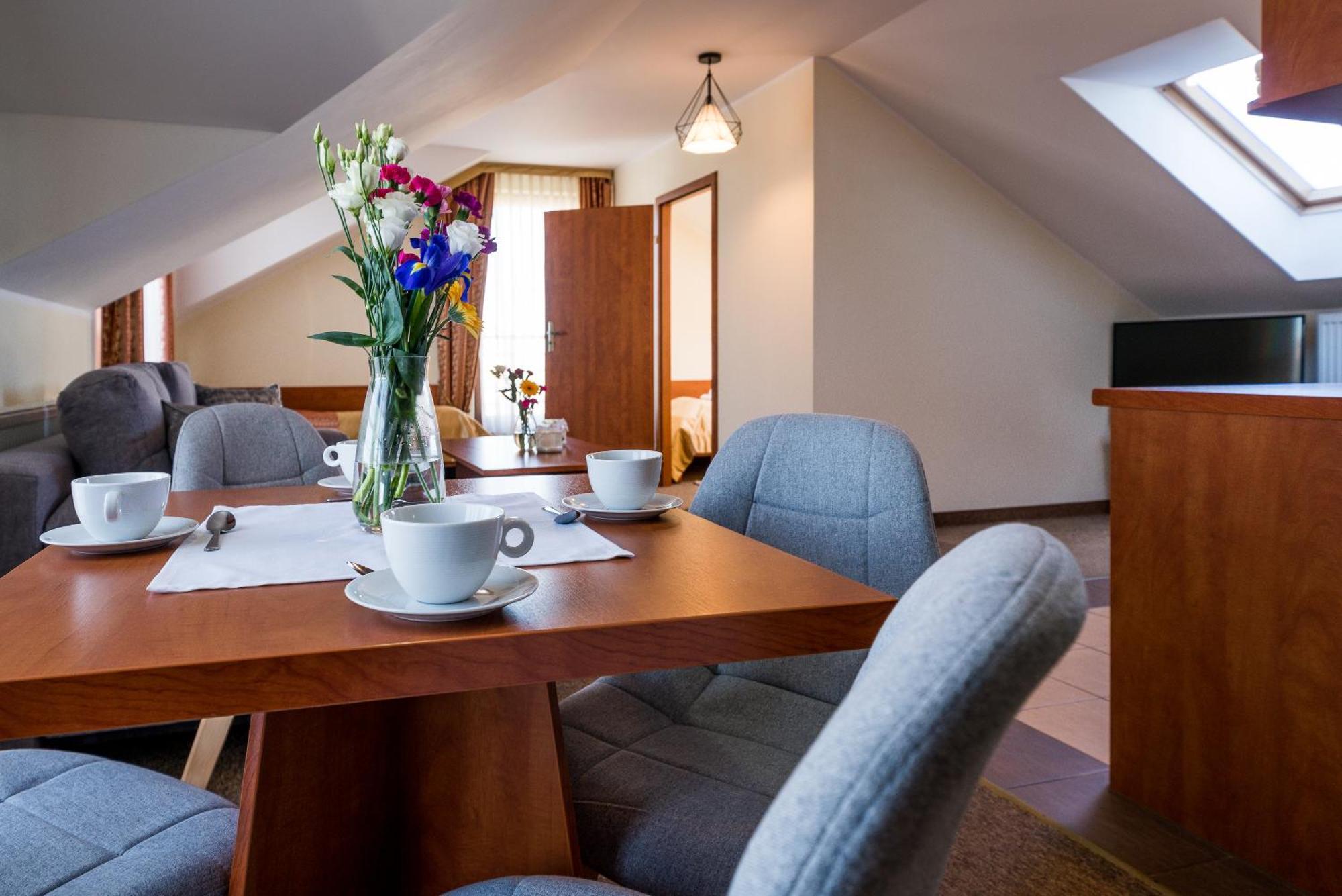 Villa Martii - Komfortowe Apartamenty Z Aneksami Kuchennymi - Spokojna Okolica, Blisko Plazy Владыславово Экстерьер фото