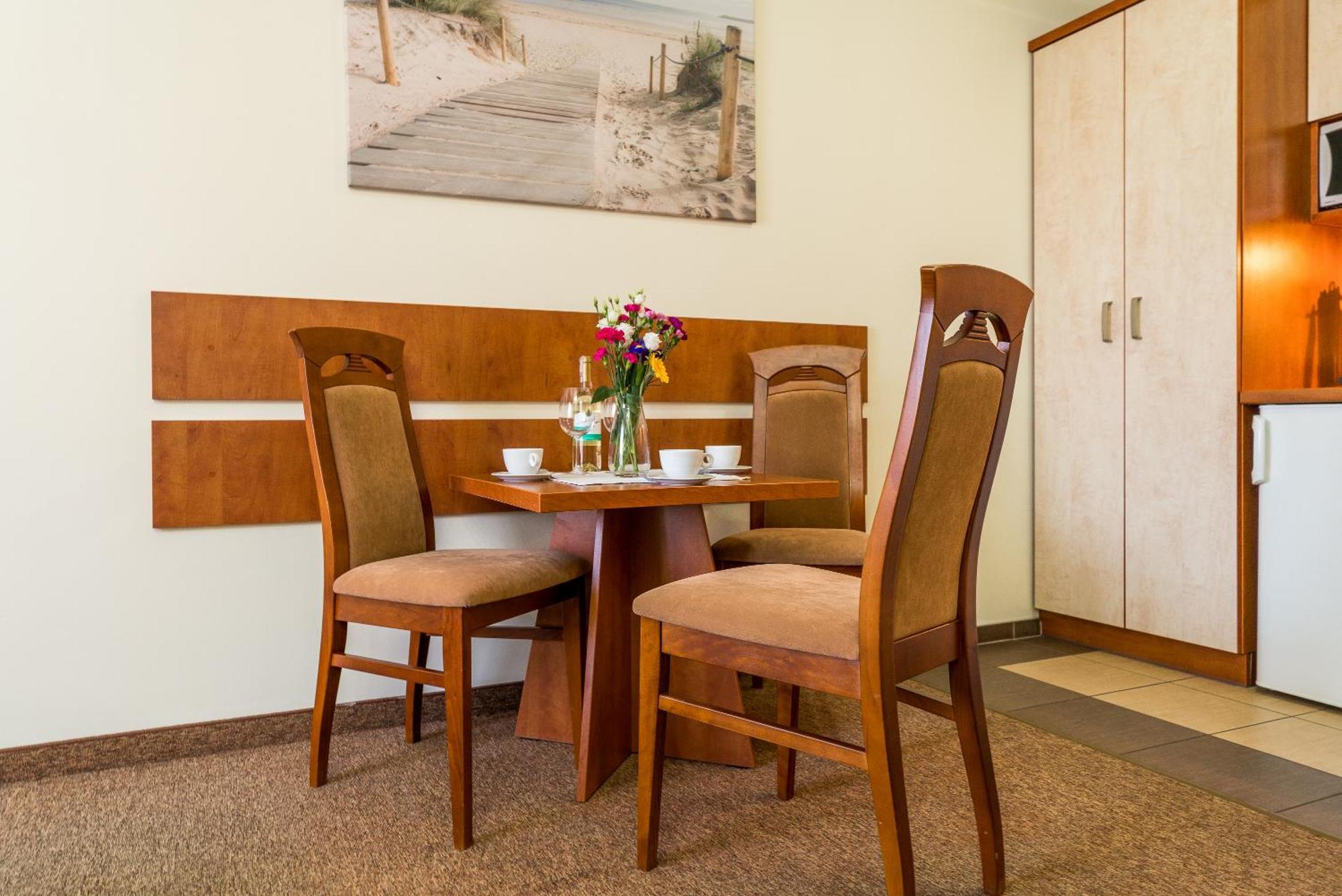 Villa Martii - Komfortowe Apartamenty Z Aneksami Kuchennymi - Spokojna Okolica, Blisko Plazy Владыславово Экстерьер фото