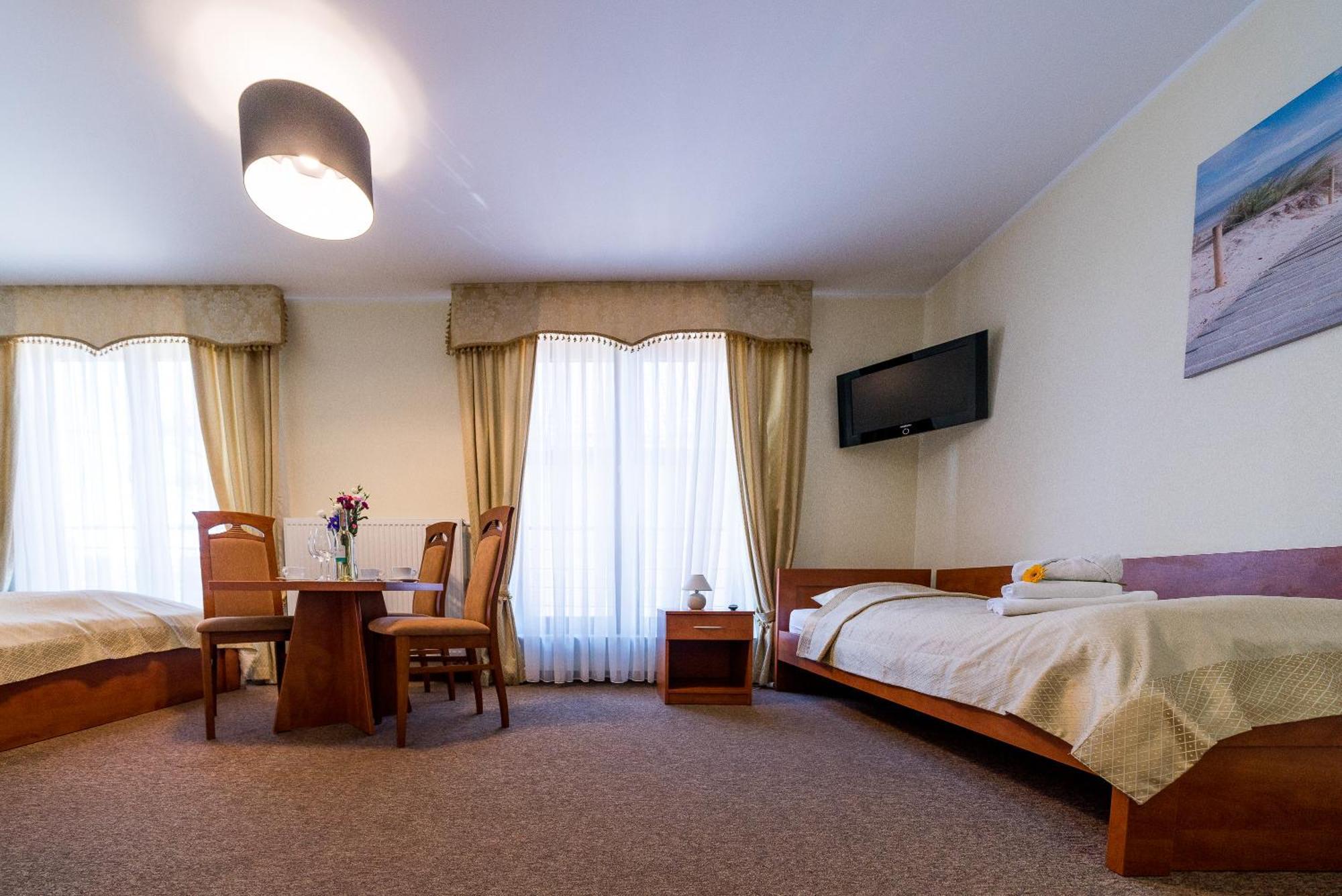 Villa Martii - Komfortowe Apartamenty Z Aneksami Kuchennymi - Spokojna Okolica, Blisko Plazy Владыславово Экстерьер фото
