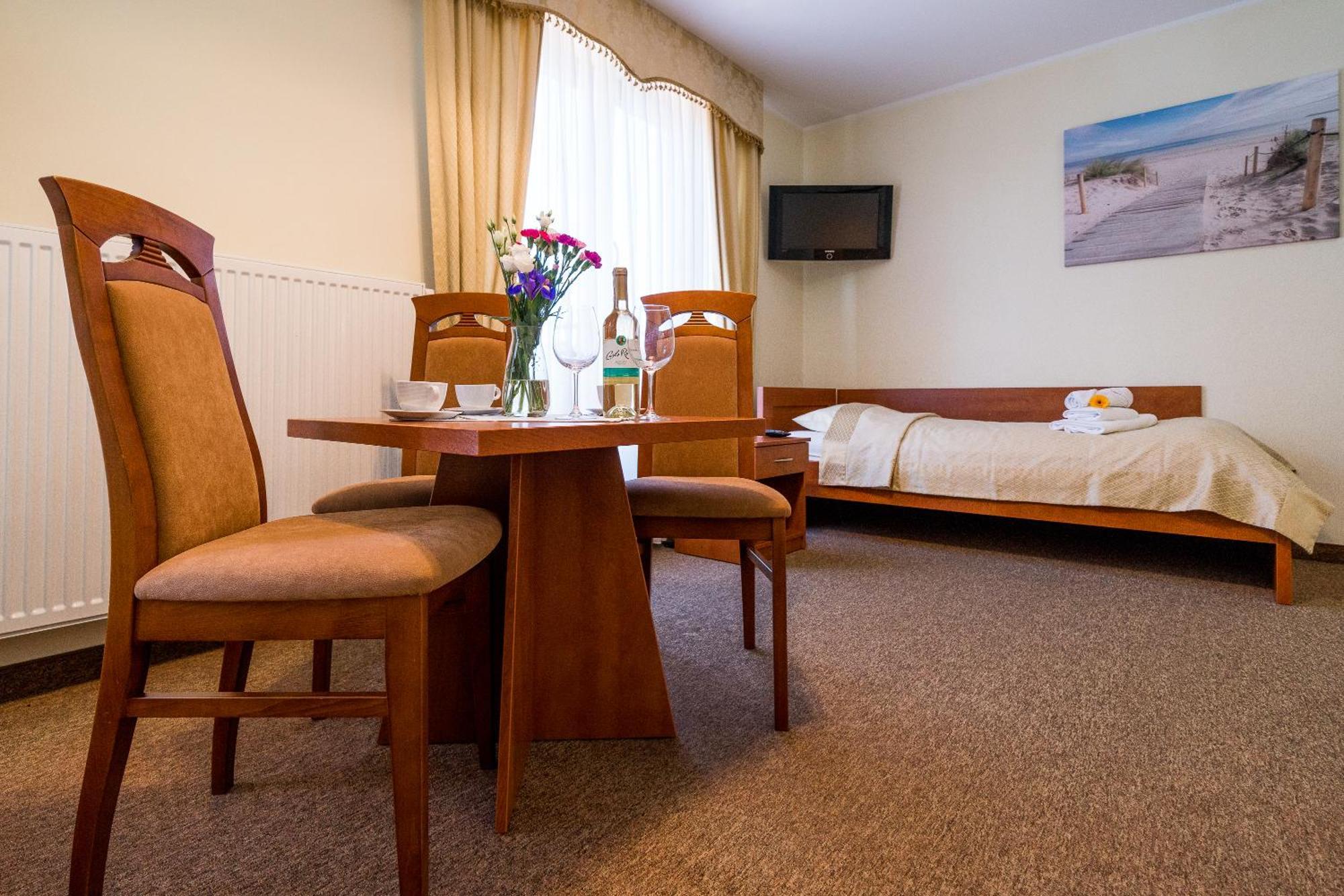 Villa Martii - Komfortowe Apartamenty Z Aneksami Kuchennymi - Spokojna Okolica, Blisko Plazy Владыславово Экстерьер фото